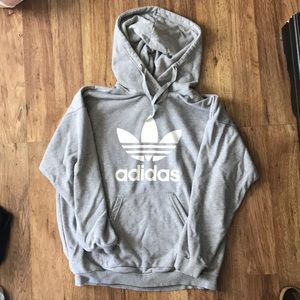 Grey Adidas hoodie🖤🖤